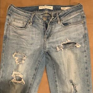 Low Rise skinny Pac Sun ripped denim jeans
